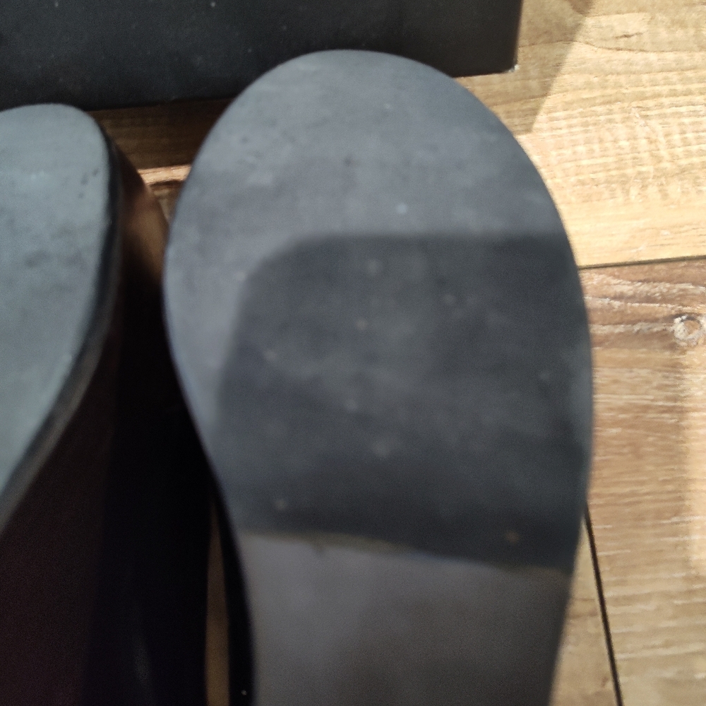 GUCCI Leather Mules - Picture 11 of 13